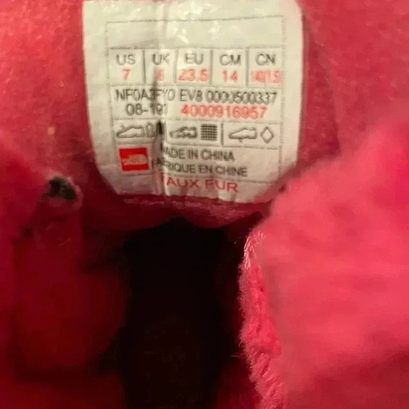 The North Face Girls Boots - Picture 5 of 9